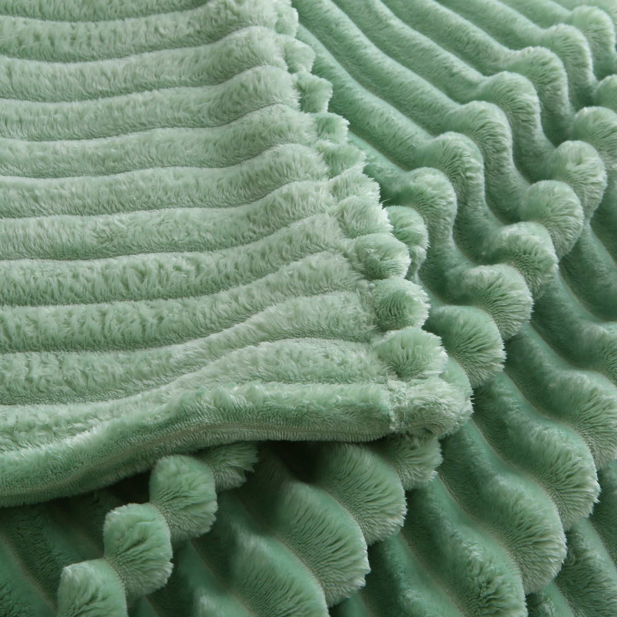 Fleece Throw Blanket for Couch - Soft Cozy Throw Blanket for Sofa Bed,3D Striped Lightweight Plush Blanket, All Seasons Flannel Throw Blanket for Bed, 40"x60", Green