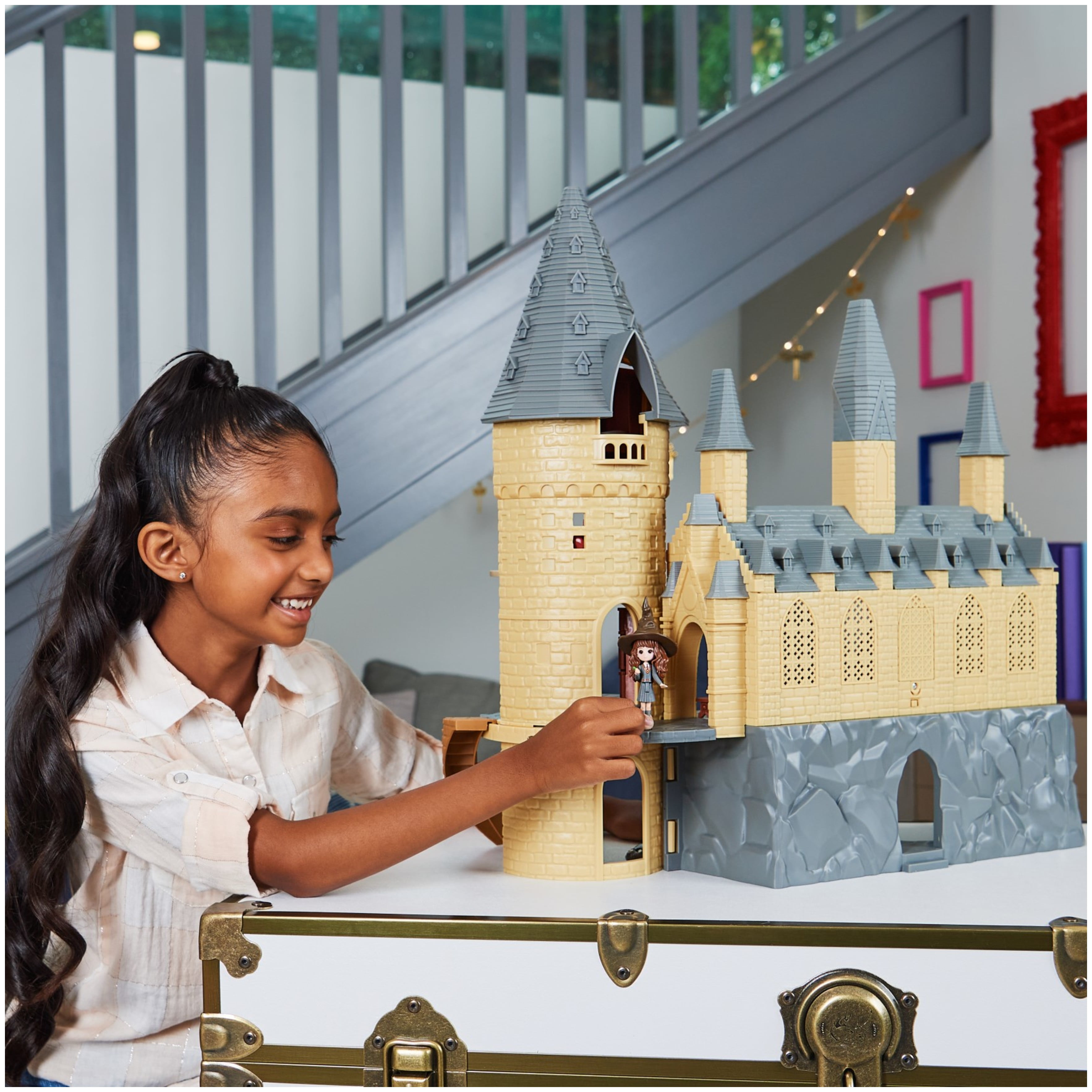 Wizarding World Harry Potter, Magical Minis  Exclusive Deluxe  Hogwarts Castle, 3 Classroom Playsets, 22 Accessories, 3 Figures, Lights &  Sounds