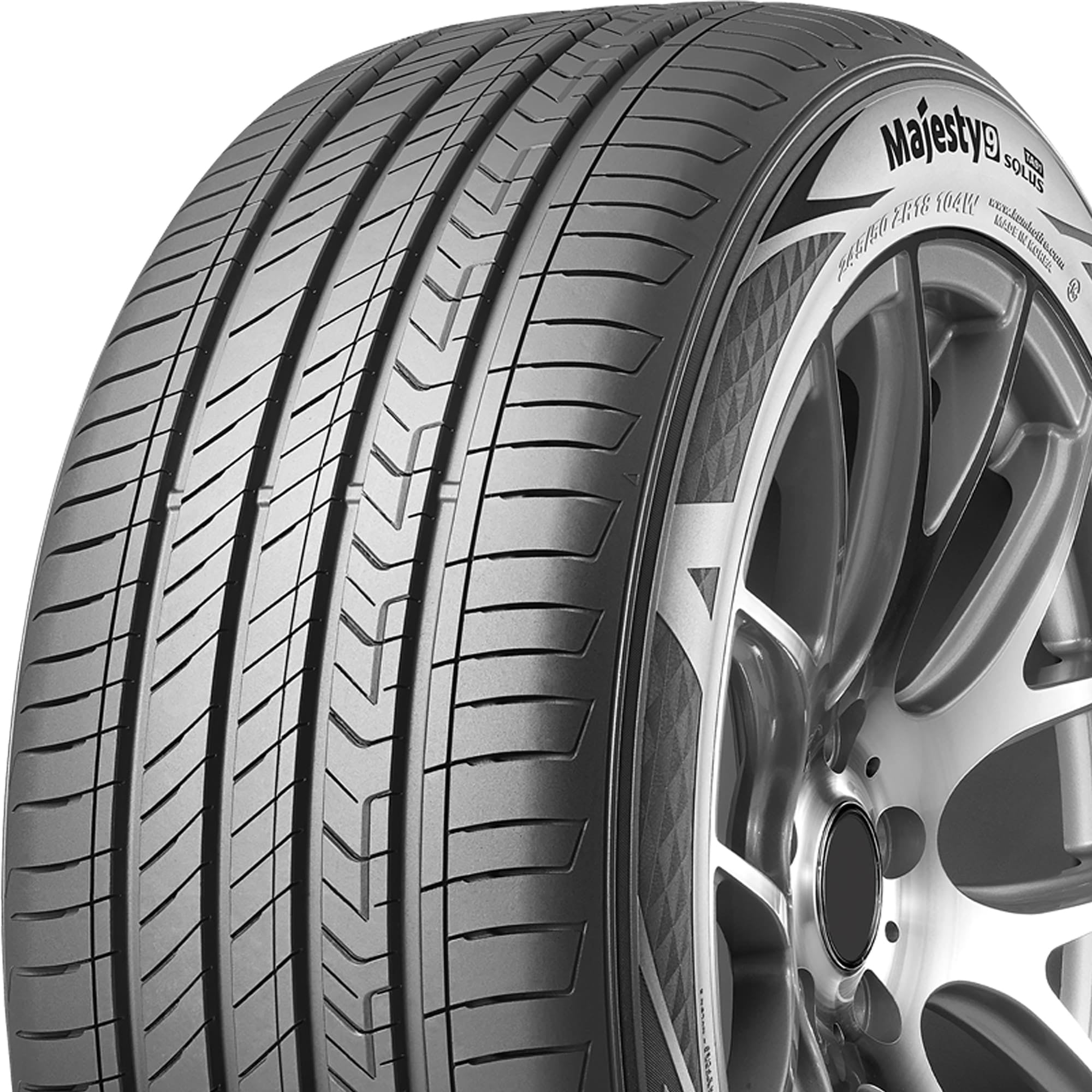 Kumho Solus TA91 235/45R18 94V BW All-Season Tire with Enhanced