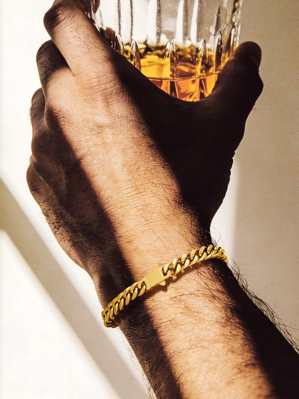 Bandmax 7MM Wide Cuban Chain Bracelet for Men Women Father's Day Gift for Son Dad Husband Stainless Steel 14K Gold Plated Hip Hop Biker Wristlet Anklet Chain Jewelry
