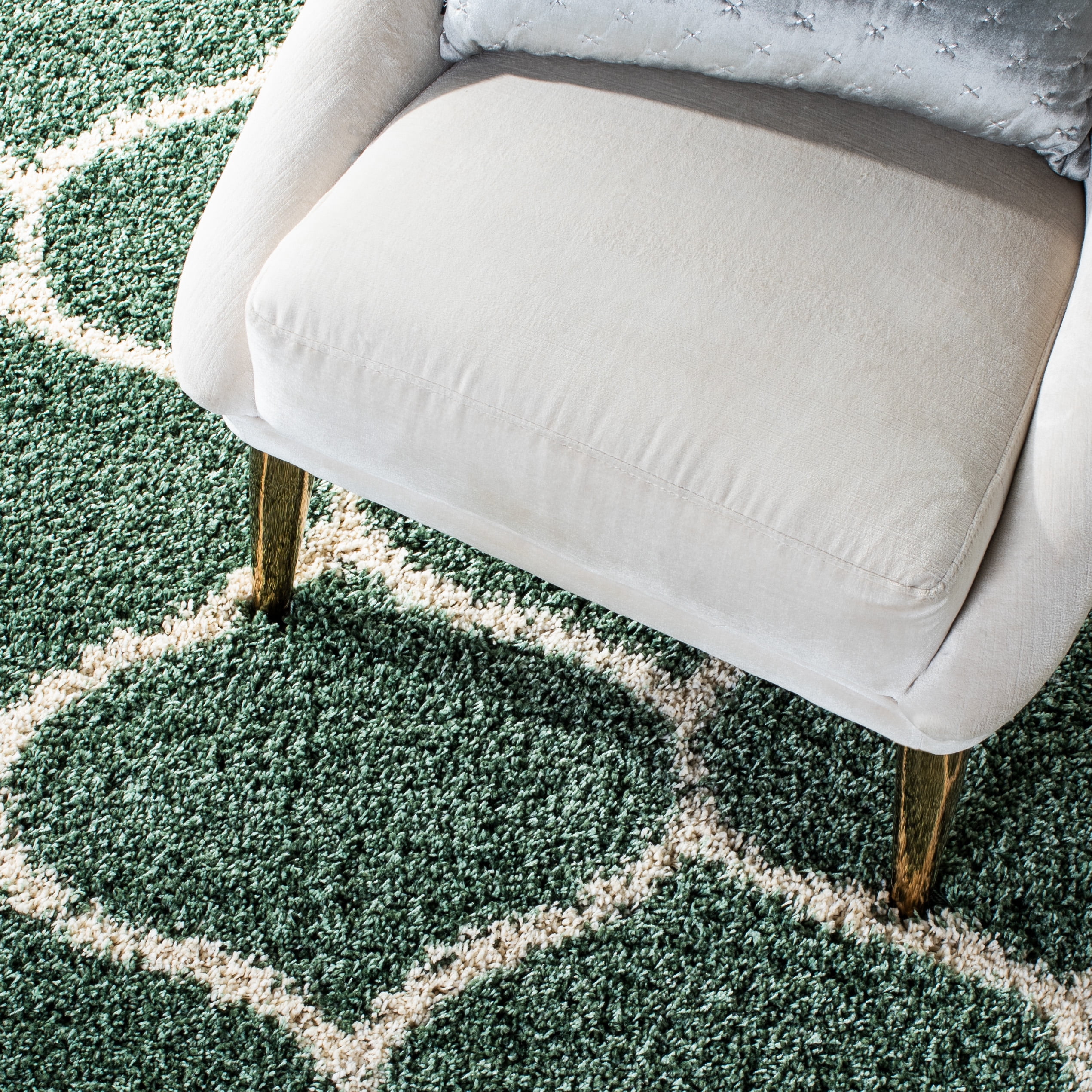 Safavieh Hudson Arline Geometric Shag Area Rug, Light Green/Ivory, 4' x 4' Square