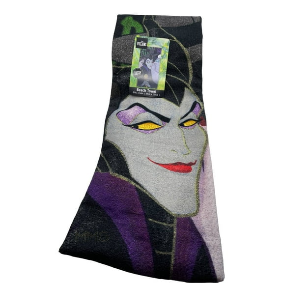 Disney Villains - Maleficent Scary Love Beach Towel