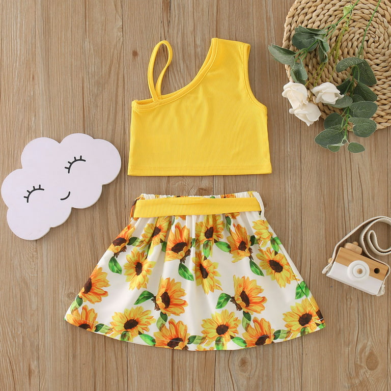 Summer Soft Sleeveless t-shirt And Pant 2PCS Set Yellow Color