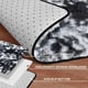 thumbnail image 5 of Alfombra Merelax Shaggy Soft, 152 x 244 cm, teñida con corbata, negro y blanco, 5 of 7