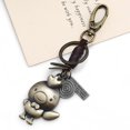 thumbnail image 1 of Emoshayoga Hanger tejido a mano Llavero de Cuero Tejido a Mano con Forma de Animales de Dibujos Animados, Decoración Colgante para Bolsos, Estilo 2, 1 of 5
