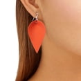 thumbnail image 2 of Methold Pendientes de hoja de cuero sintético para mujer, aretes de aleación cómodos y únicos, aretes para mujer Ropa, zapatos y accesorios Miscelánea, 2 of 6