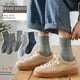 thumbnail image 2 of Calcetines de hombre Calcetines de algodón de color liso Calcetines cortos inclinados Calcetines clásicos de color liso de moda para hombre Calcetines cortos de primavera y verano, 2 of 6