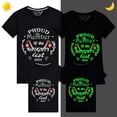 thumbnail image 1 of Camisetas navideñas a juego para la familia, diseño exclusivo, lista traviesa luminosa, 1 of 4