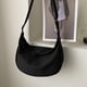 thumbnail image 3 of Minnieouse Bolsos de mensajero para mujer, tela Oxford negra y naranja, bolso de moda para mujer, cinturón ajustable con cremallera, Hobos de gran Bolsas de mensajero y de hombro Negro Minnieouse AP011987-01, 3 of 6
