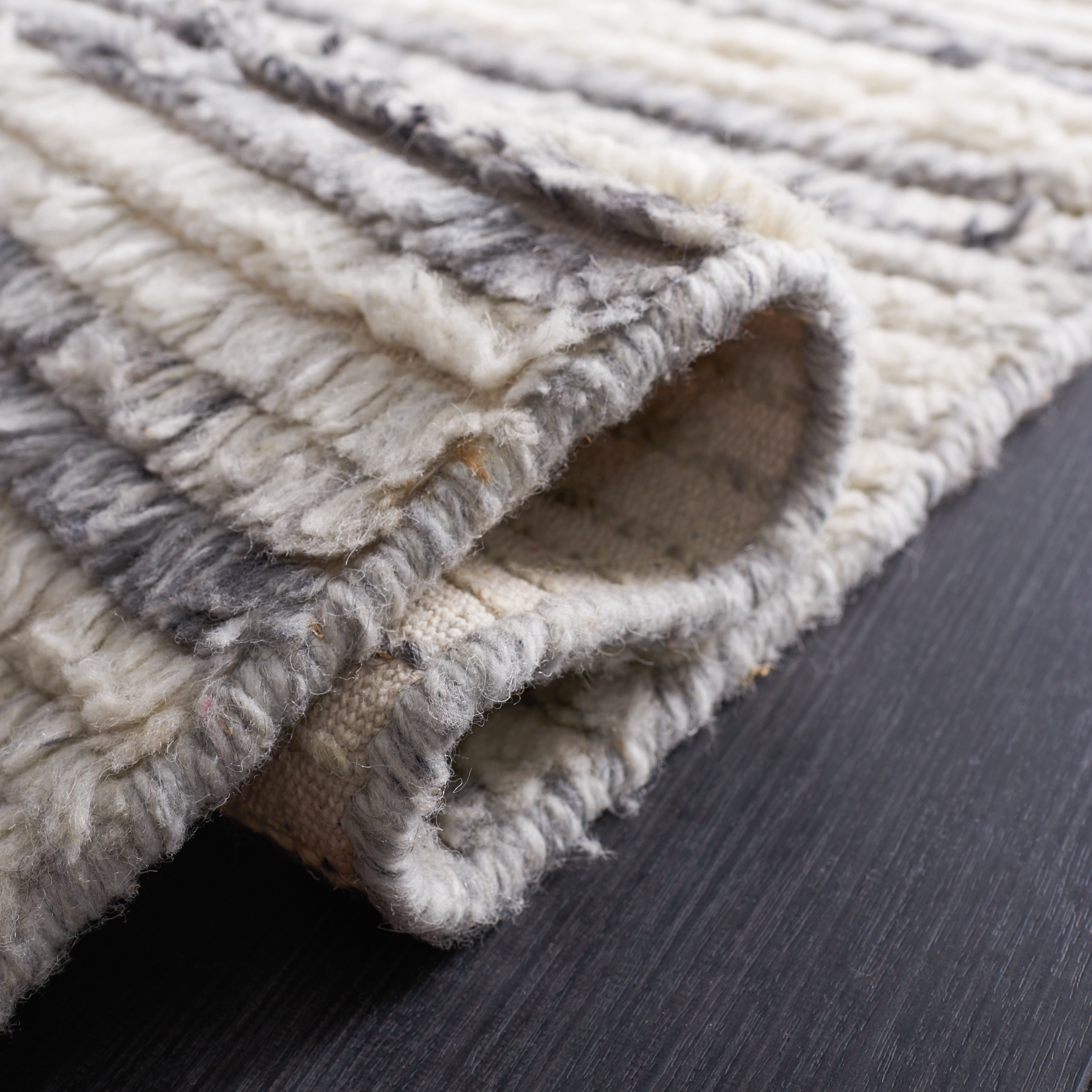 SAFAVIEH Casablanca Blake Distressed Area Rug, Grey/Ivory, 5' x 8'