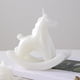 thumbnail image 4 of Vela perfumada de Año Nuevo | Adorno de caballo de cera de soja | Vela decorativa blanca para centro de mesa | Regalo para familiares, amigos y recuerdos de fiesta, 4 of 7