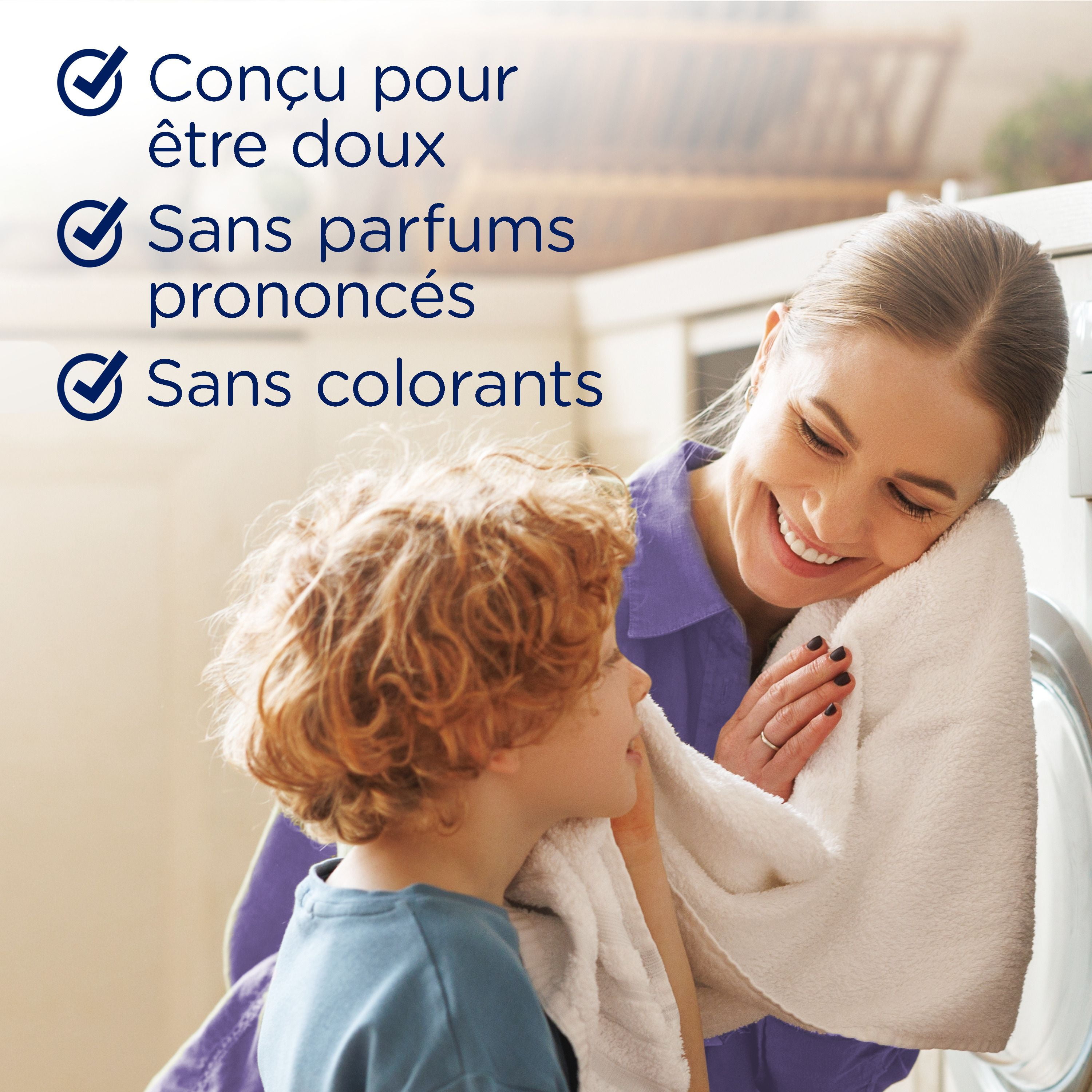 Perles rehausse-parfum pour lessive Downy Light pour laveuse, Lavande blanche , sans parfums prononcés 680 g