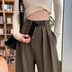 thumbnail image 3 of Pantalones de vestir de corte acampanado de gabardina con corte curvo para mujer, 3 of 5