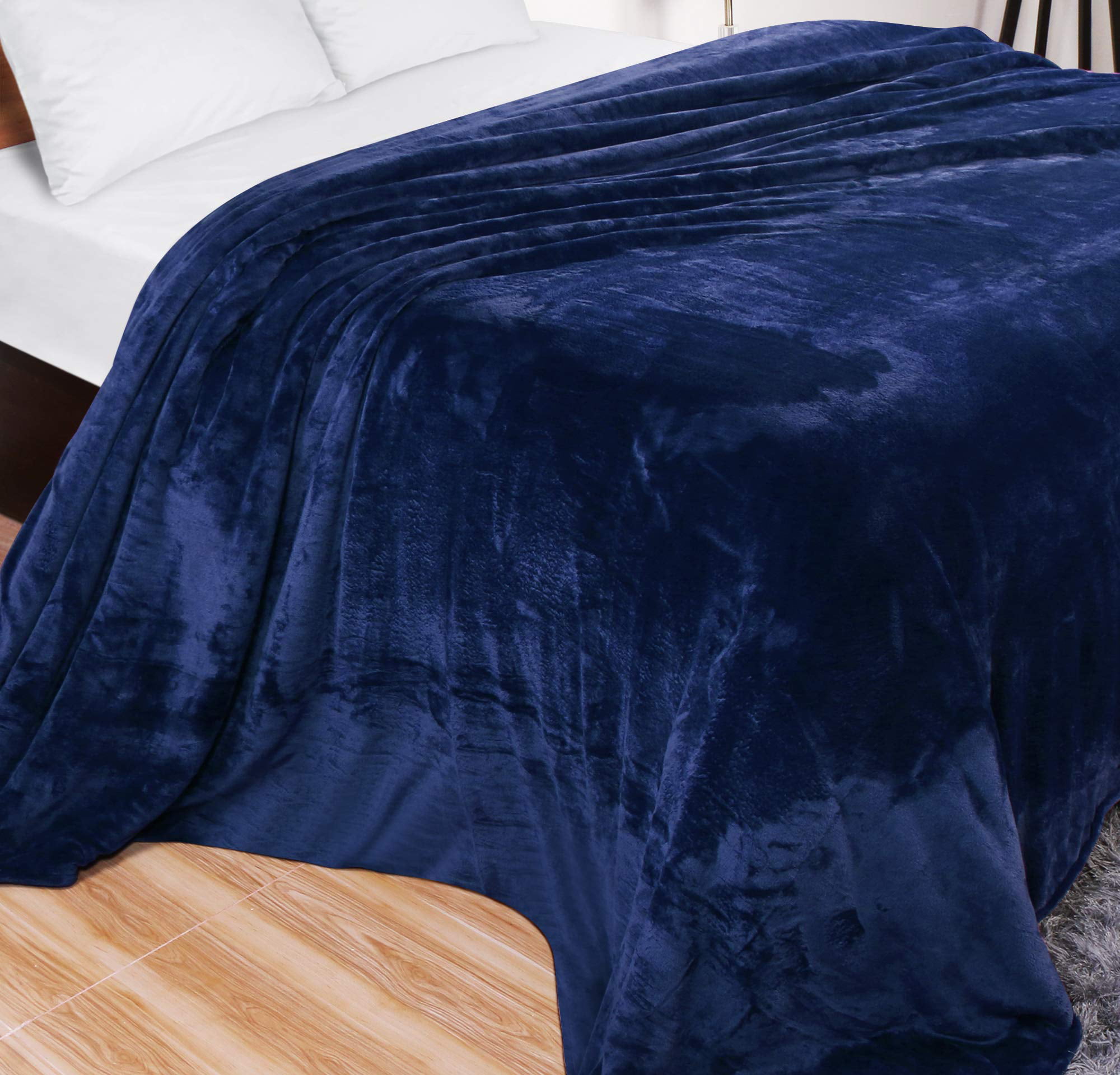 Utopia Bedding Fleece Blanket Twin Size Burgundy 300GSM Luxury Bed Blanket Anti-Static Fuzzy Soft Blanket Microfiber