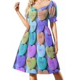 thumbnail image 1 of Vestido de manga corta con estampado de corazones pequeños y fondo de caramelo. Vestidos para mujer., 1 of 7