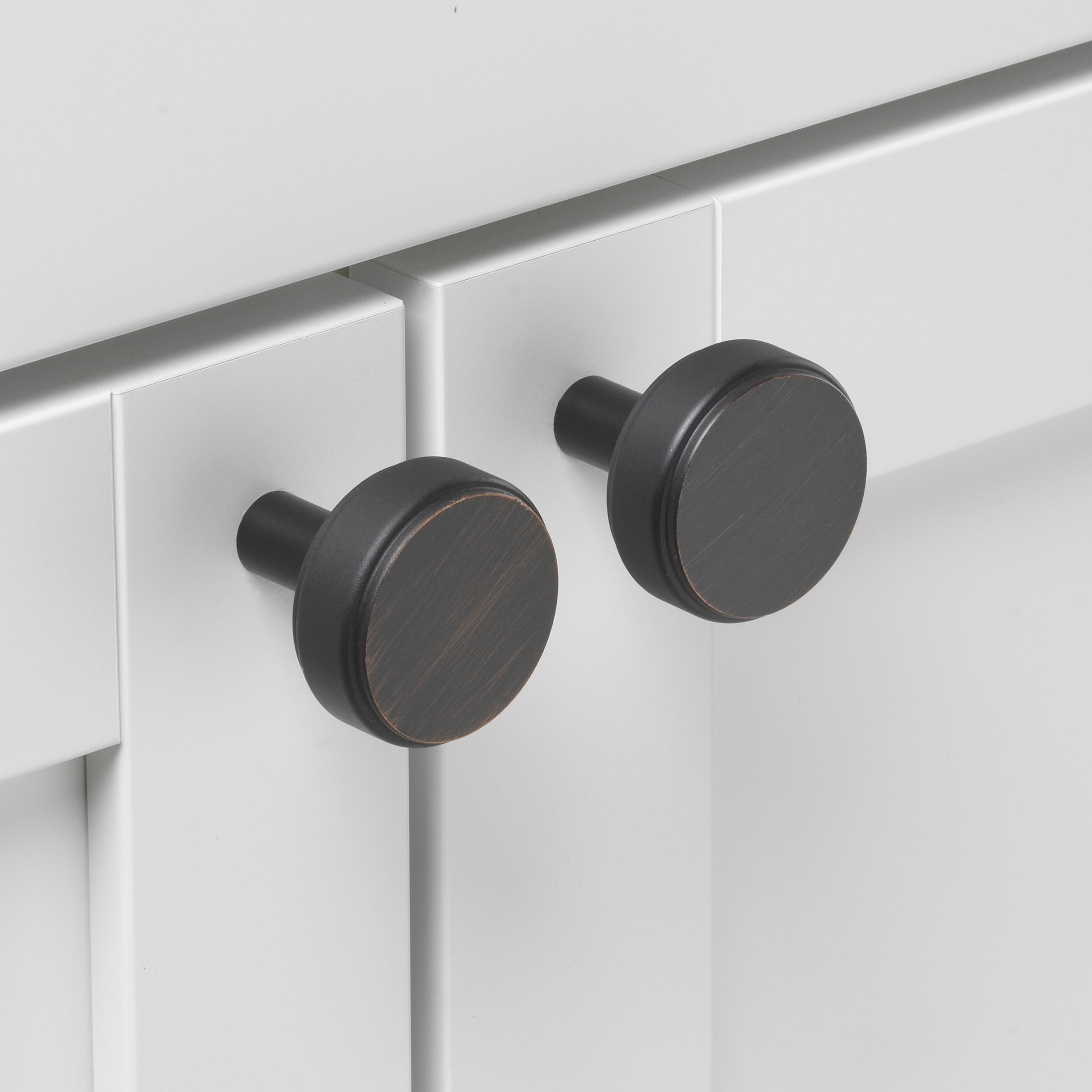 GlideRite 1-1/2 in. Solid Round Cabinet Knob, Oil Rubbed Bronze