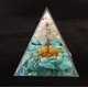 thumbnail image 1 of Mini pirámide de cristal natural, generador de energía, cuarzo, amatista, curación espiritual, cristal, chakra, pirámide de resina, 1 of 6
