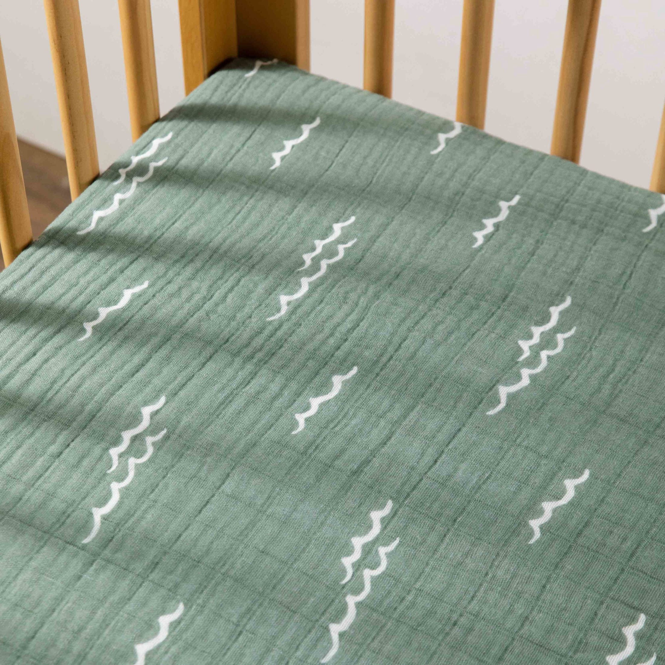 Babyletto Crib Sheet in GOTS Certified Organic Muslin Cotton