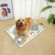 thumbnail image 5 of Cojín de seda helada para mascotas que reduce la temperatura corporal en verano. Ideal para gatos y perros., 5 of 6