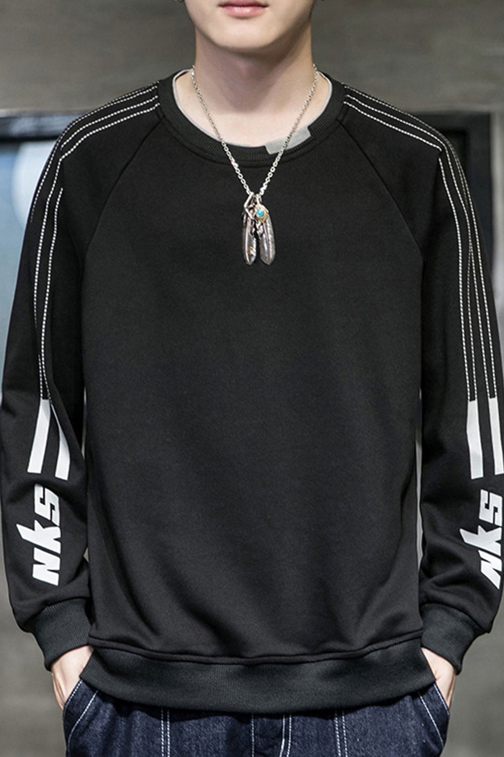 Men Crew Neck Ribbed Cuff Loose Fit 