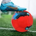 thumbnail image 4 of Balón de fútbol Soidarity Talla 5 Rojo para jugadores juveniles con retención de aire confiable, 4 of 6