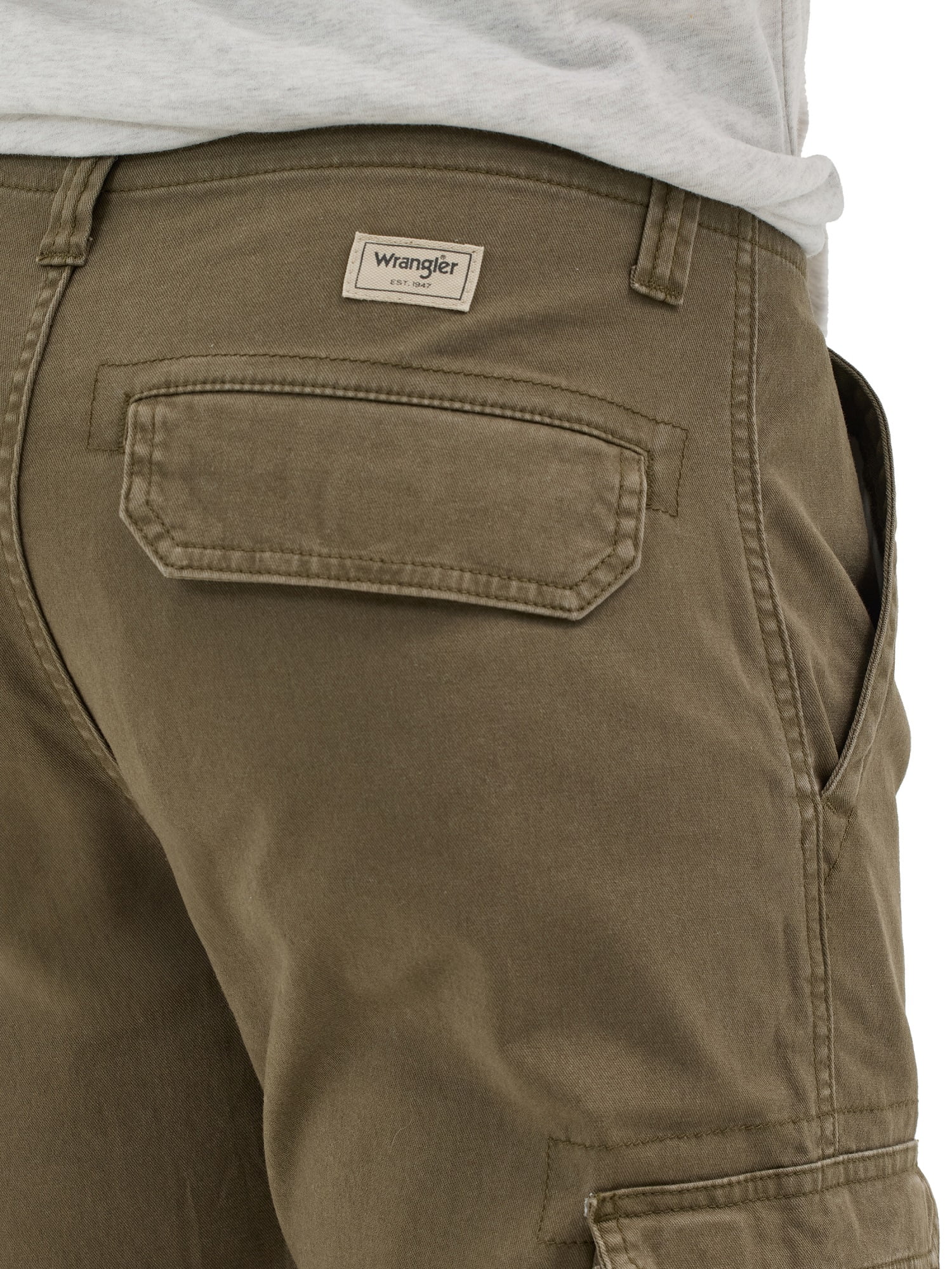 Wrangler® Men's Stretch Taper Leg Regular Fit Cargo Pant