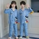 thumbnail image 2 of 2023 pijamas de Mickey Mouse de Disney para niños, conjunto de Pijamas de otoño para niños, ropa de casa, cárdigan coreano para bebés, conjunto de Pijama Infantil12 de altura 115-125cm heqiyong CONDUJO, 2 of 2