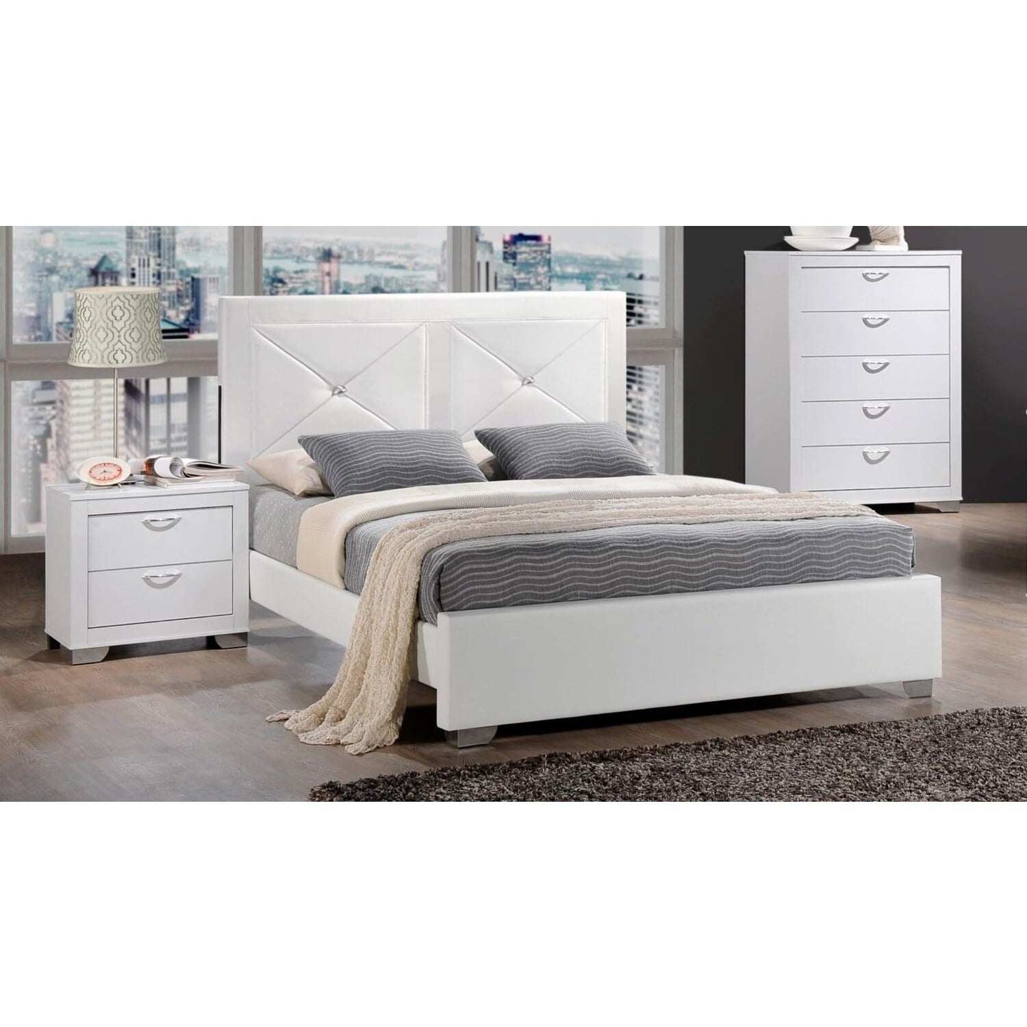 Brahma King Bed in White Finish