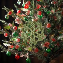 EWASWON Green Christmas Hand-Woven Ornaments - Snowflake Star Tree Wall Hanging Decor, Holiday Gift