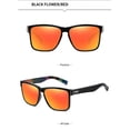 thumbnail image 2 of Gafas de sol Mercury para hombre con marco exterior negro y flores interiores rojas, 2 of 2