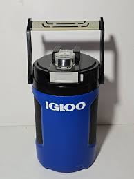 Igloo 259936 0.5 gal Latitude Pro Cooler, Blue