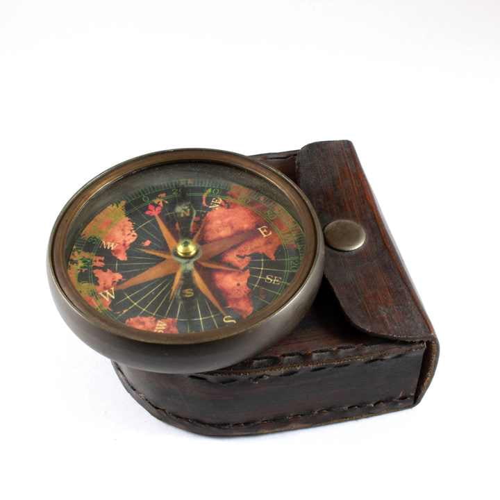 Handmade Brass Polished Nautical Directional Compass Carry Leather Case Marine Pocket Accessory for Anniversary Birthday Alloy