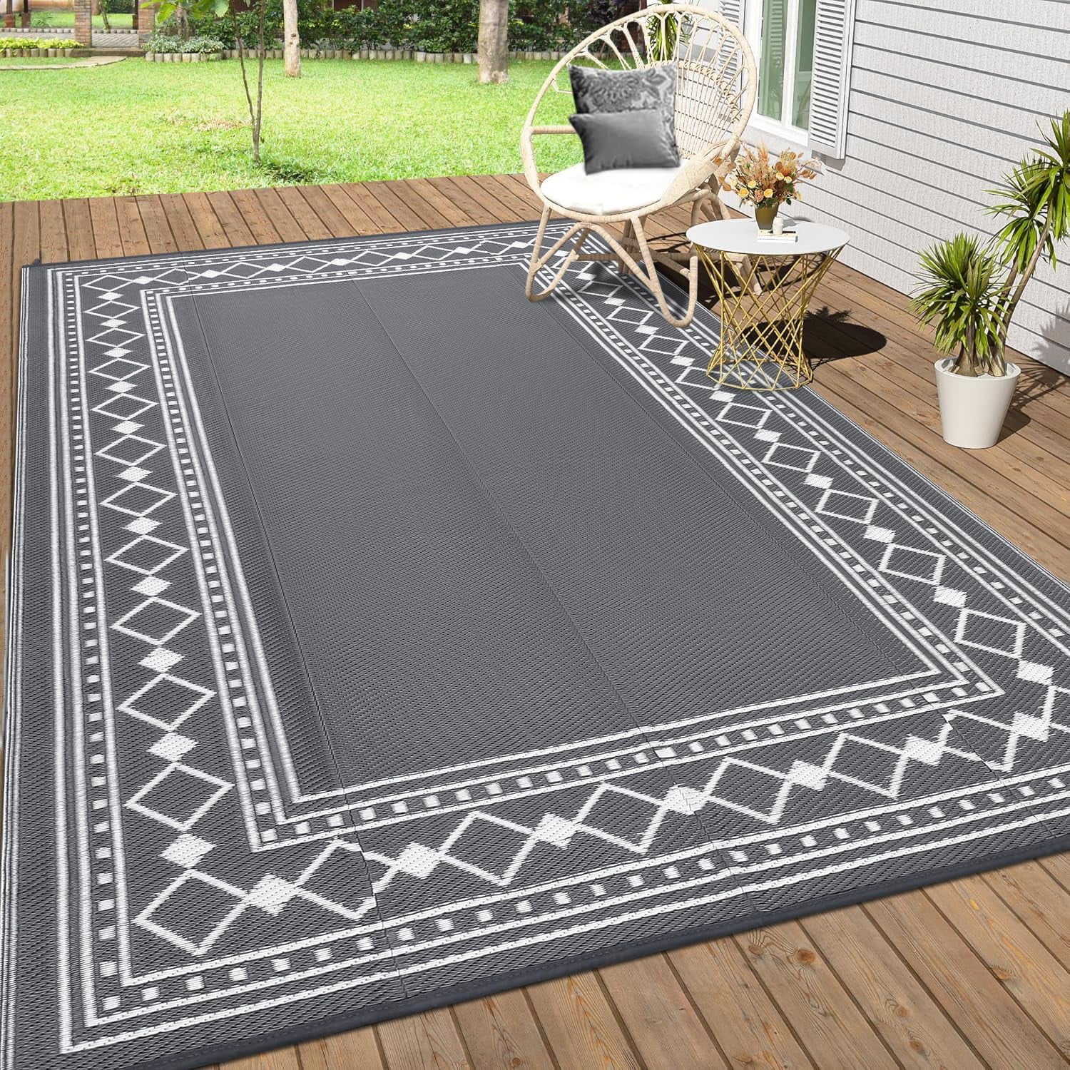 Riedhoff Outdoor Rug 9'x12', Geometric, Gray & White