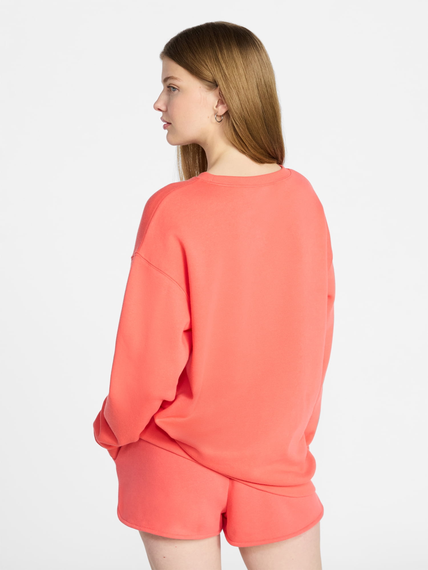 No Boundaries Oversized Fleece Sweatshirt with Long Sleeves, Women's Sizes XXS-4X