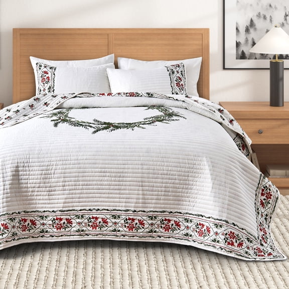 Christmas Quilt Set - Lightweight, Soft, All-Season - 2-Piece Holiday Floral Bedding Set (Twin / Twin XL, Poinsettia Floral)
