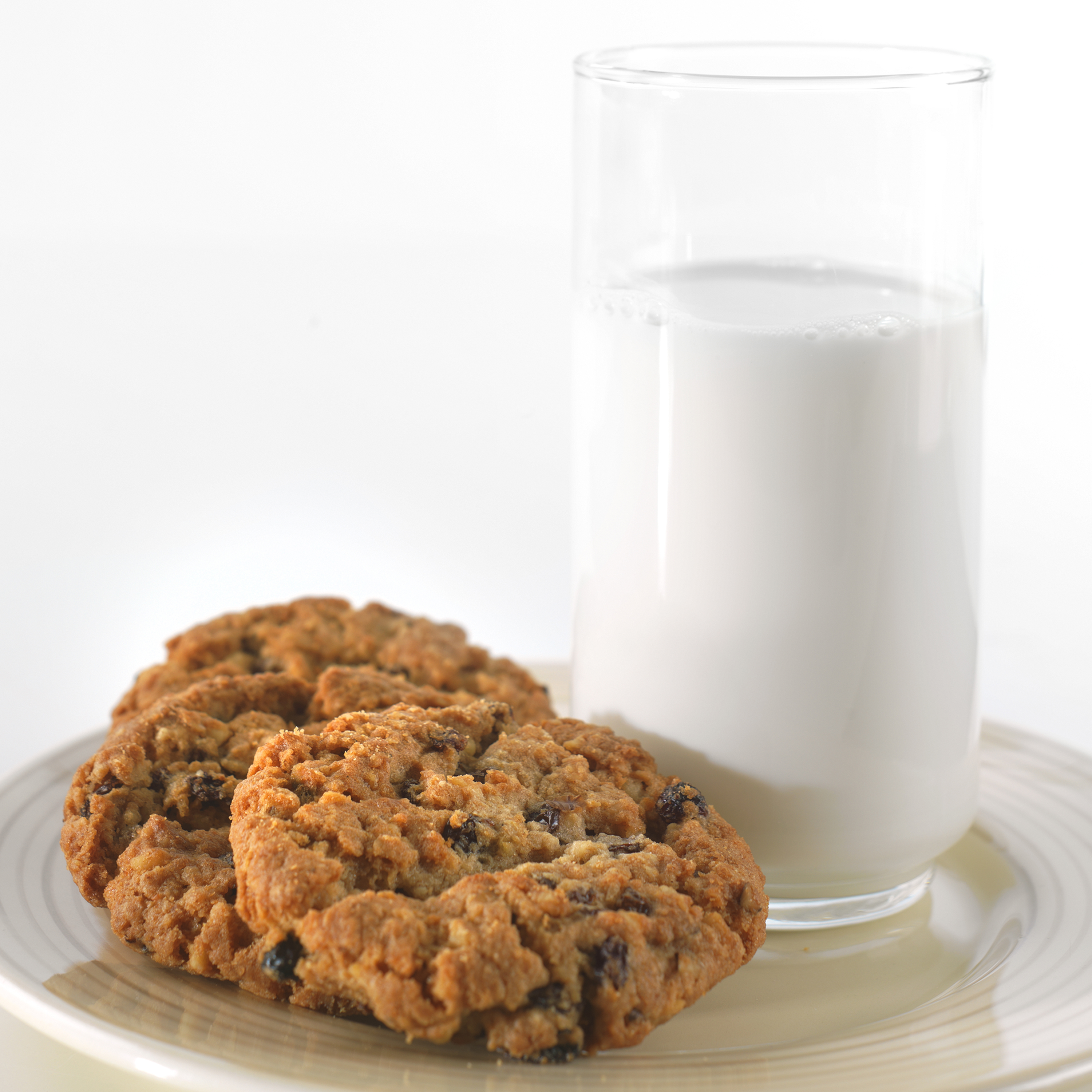 Augason Farms 100% Real Instant Nonfat Dry Milk 1 lb 13 oz - image 4 of 8