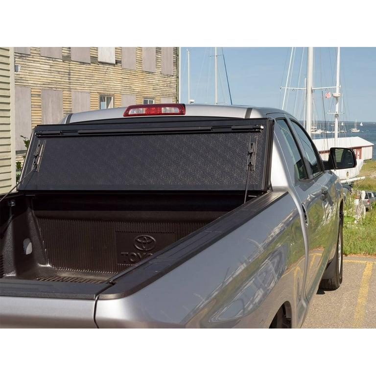 Extang Solid Fold 2.0 Hard Folding Truck Bed Cover | Fits 1999-2016 Ford F-250/350 Super Duty 6'9" Bed