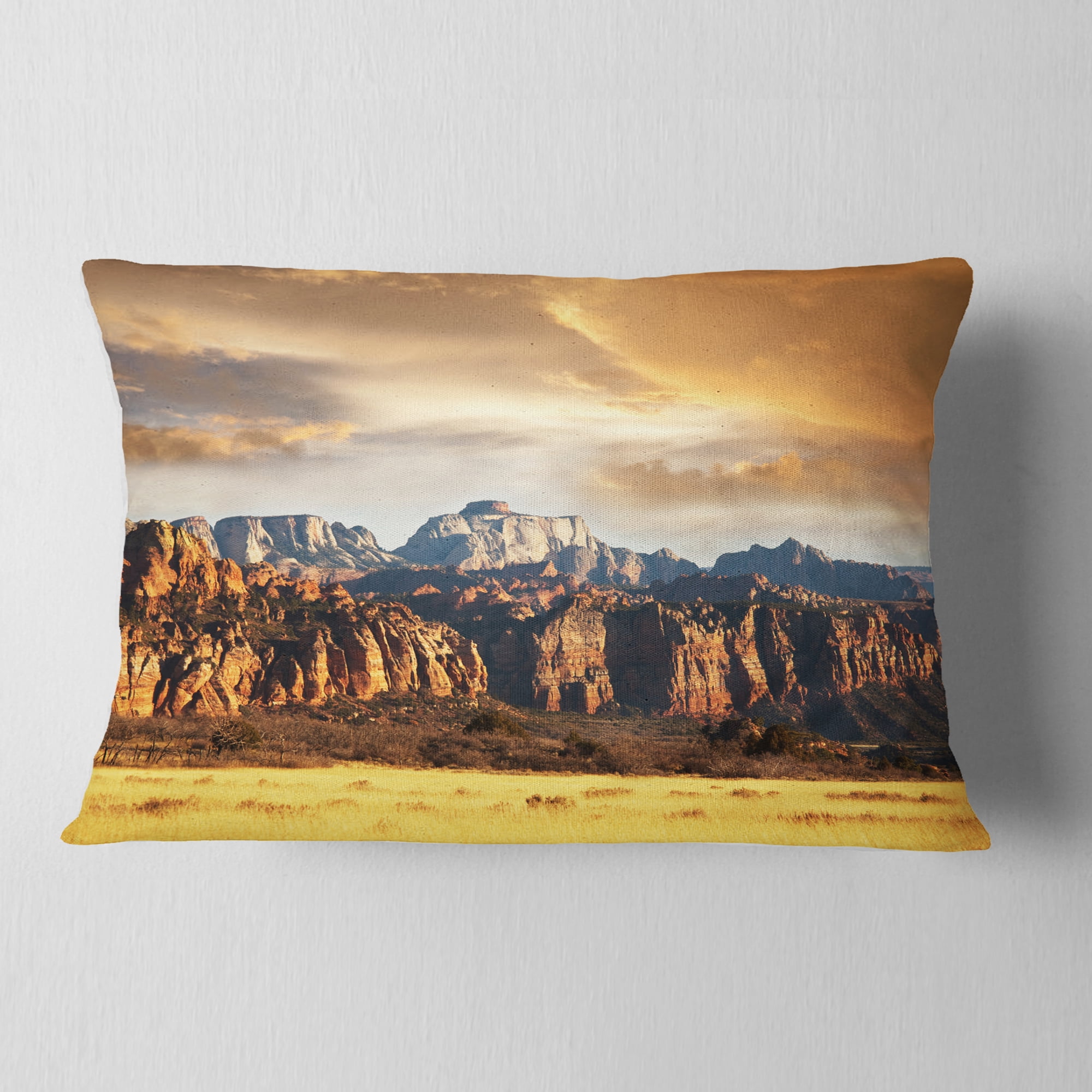 Designart Zion National Park Utah Usa - Landscape Printed Throw Pillow - 12x20