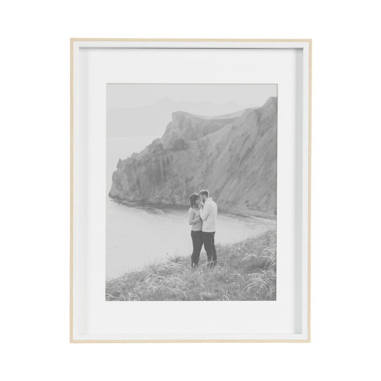 Kate and Laurel Gibson Modern Wall Picture Frame Set of 3, 14x18
