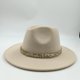 thumbnail image 1 of Fedoras-sombrero fedora con cadena dorada para hombre y mujer, gorro de ala ancha, color sólido, jazz, Otoño e Invierno, 1 of 4