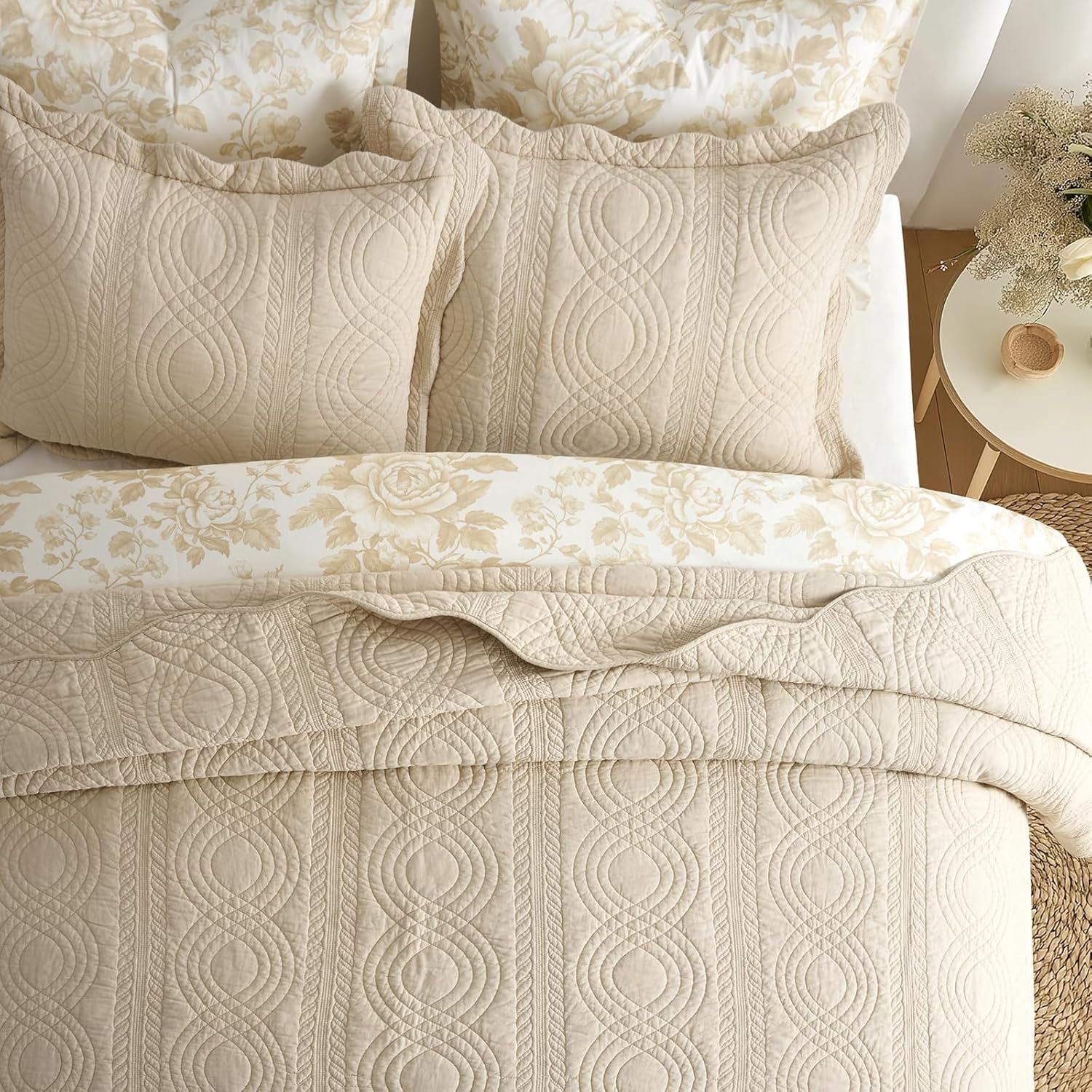 EVERGRACE 100% Cotton Scallop Quilt Set, King Size 3 Piece Set  Lightweight Bedspread with 2 Shams, Soft Prewashed Matelasse Coverlet for Cozy and Elegant Bedding, Flax Beige