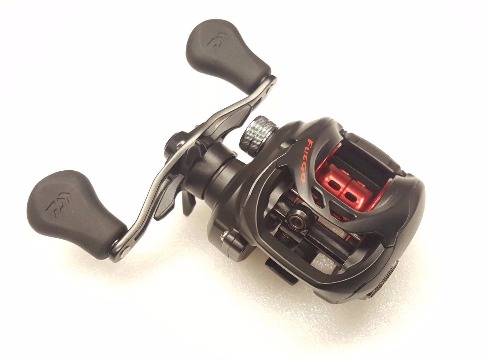 Daiwa Fuego CT Baitcast Fishing Reel - FGCT100XS - Walmart.com