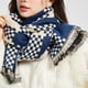 thumbnail image 5 of Bufanda de invierno, Bufandas cálidas, Accesorios para clima frío, Bufandas con flecos, 5 of 5