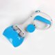 thumbnail image 1 of Recogedor de excrementos de mascotas azul con bolsa y asa de clip., 1 of 5
