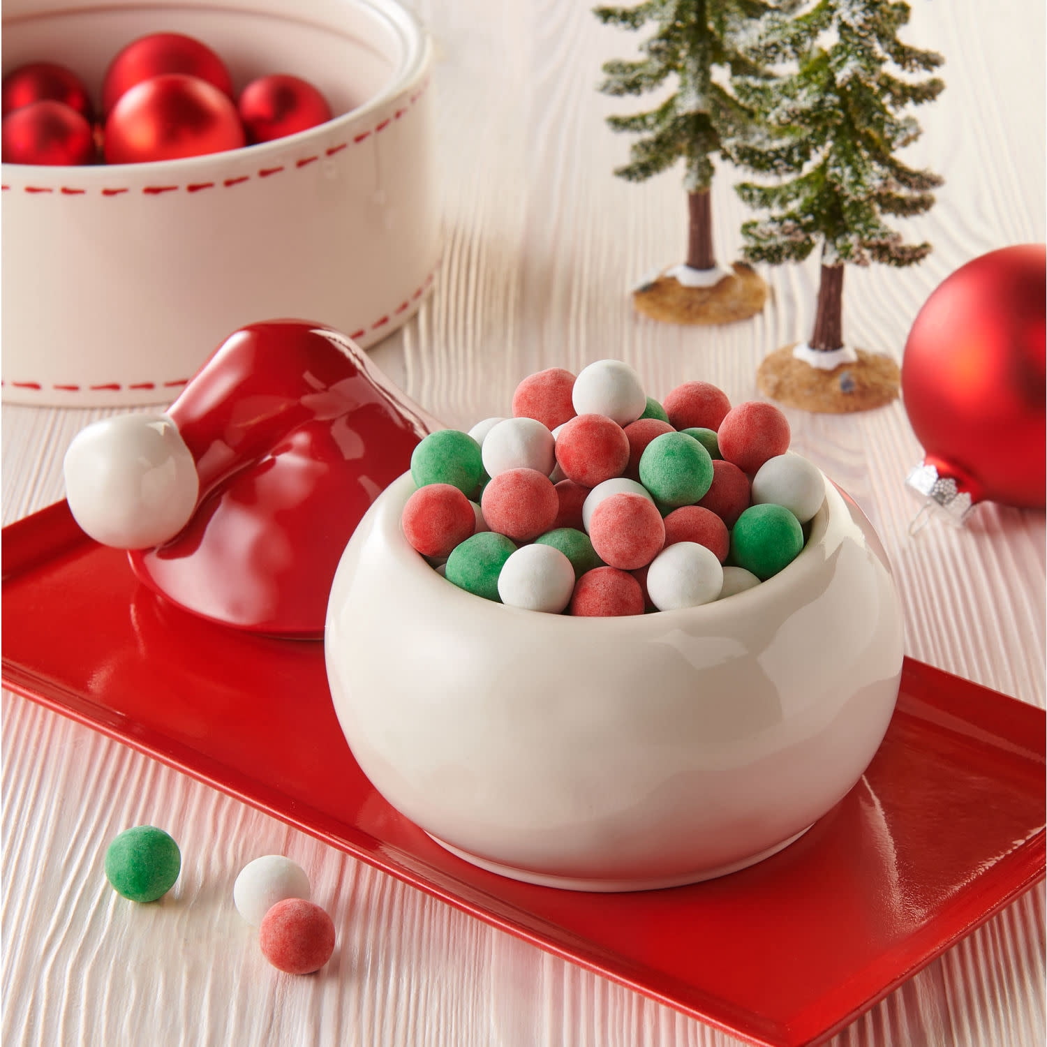(2 pack) Cadbury Mini Snowballs Milk Chocolate Christmas Candy, Bag 9 oz