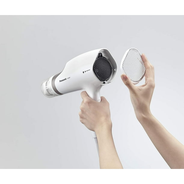 Braun hair dryer with brush clearance attachment