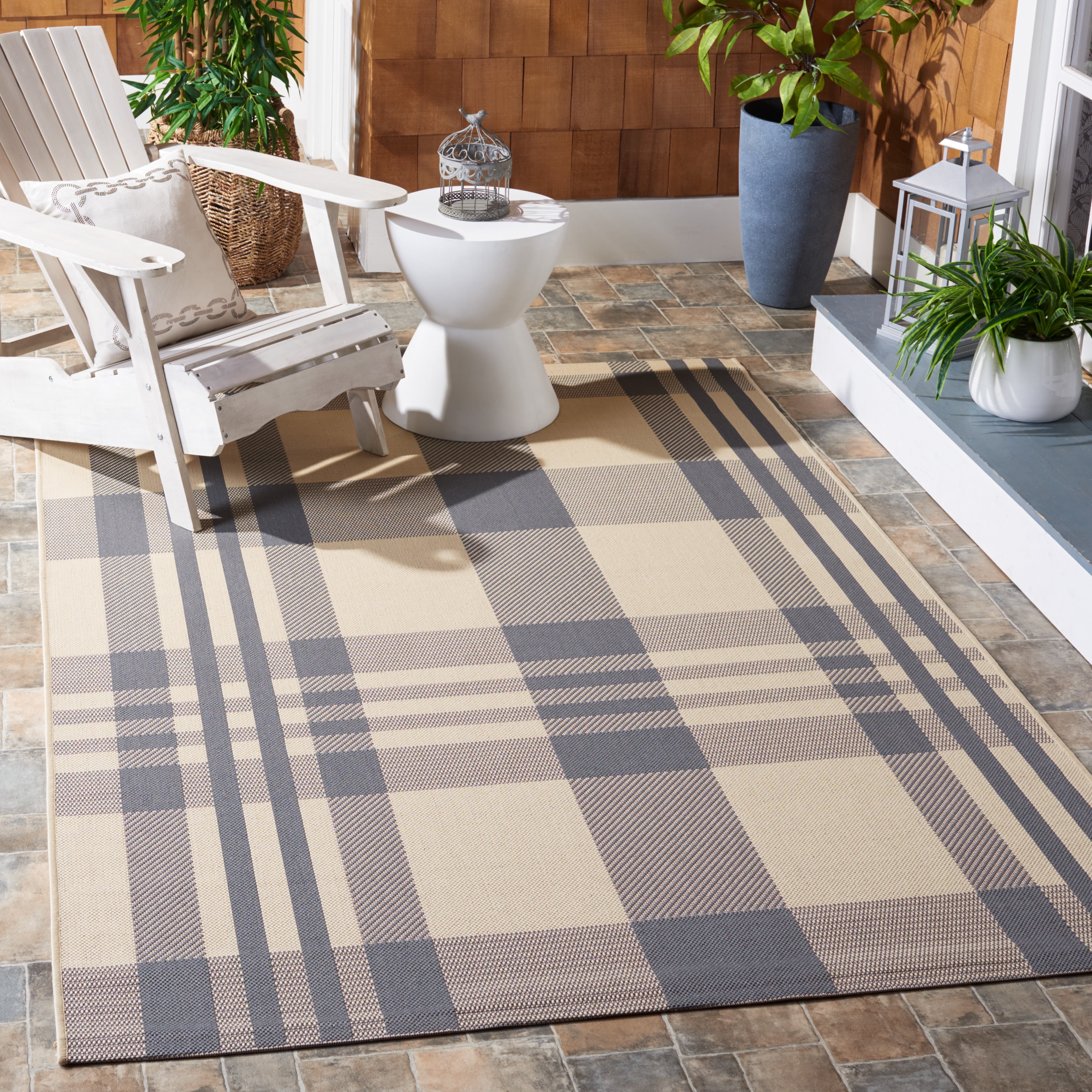 Safavieh Courtyard Benjamin Plaid Indoor/Outdoor Area Rug, Gray/Bone, 6'7" x 9'6"