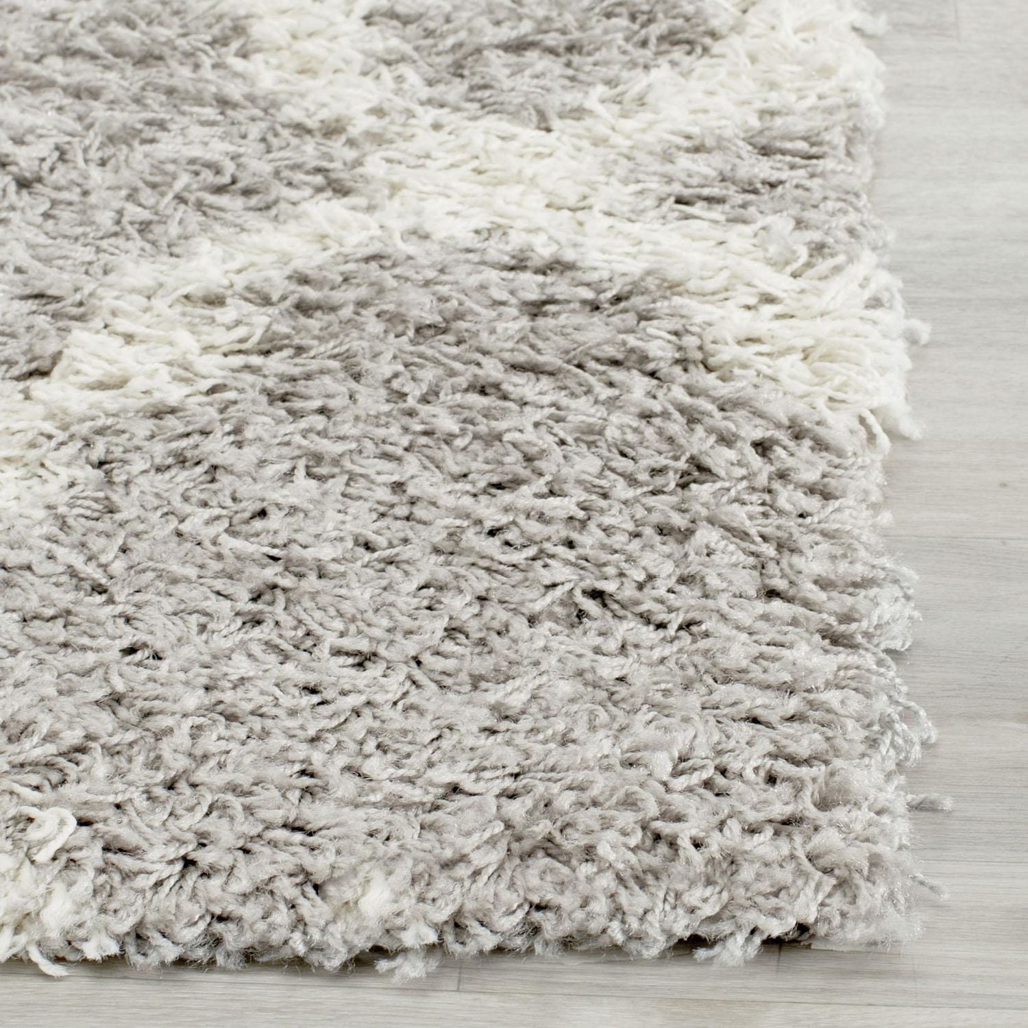 Safavieh Dallas Logan Tapis Géométrique Shag