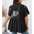 thumbnail image 4 of Blusa estampada de manga corta con dobladillo con volados, color negro, talla XL, para mujer, 4 of 6