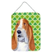 Basset Hound St. Patrick's Day Shamrock Portrait Wall or Door Hanging Prints